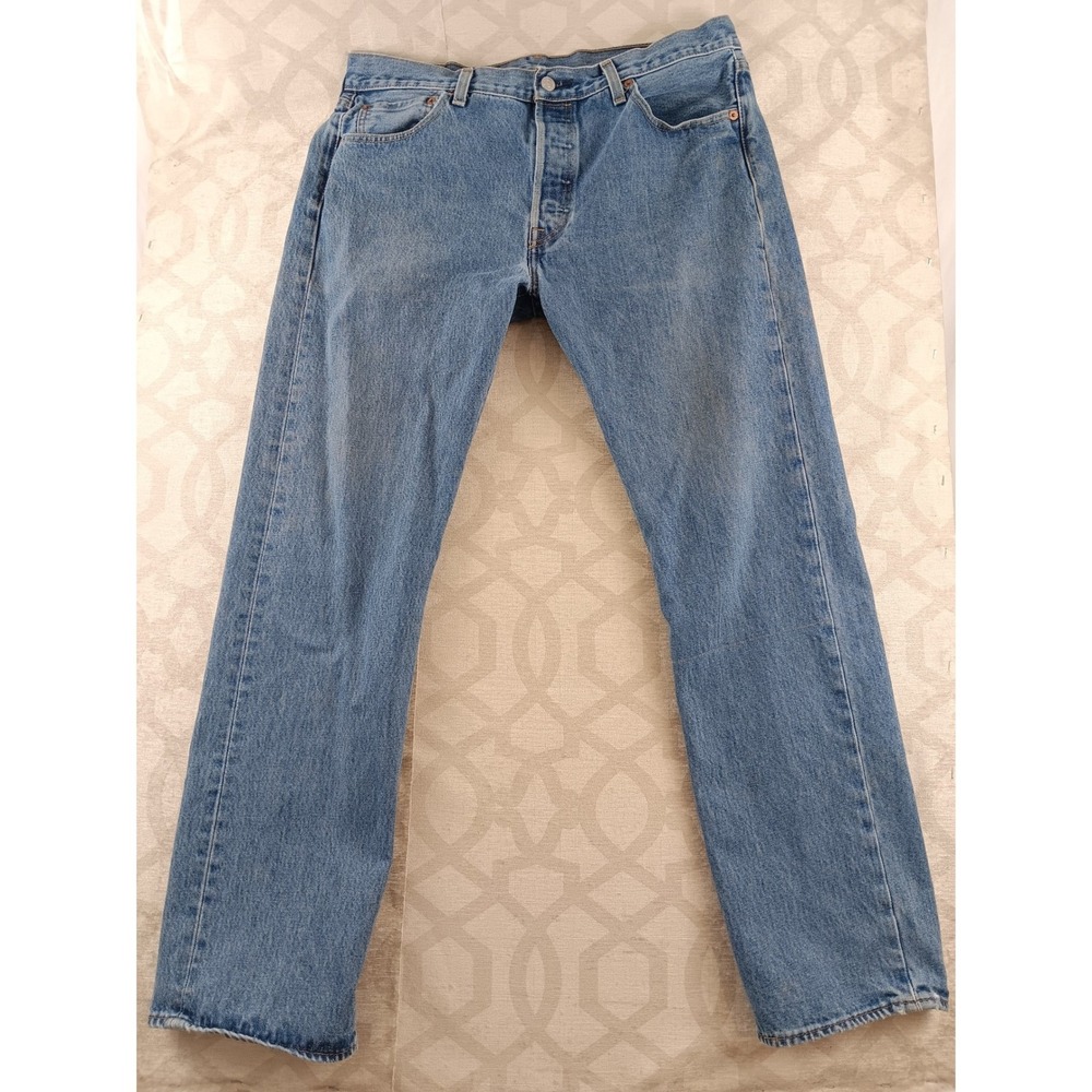 Levi's 501 Mens Jeans‎ Medium Wash Button Fly Straight Leg W35 L32